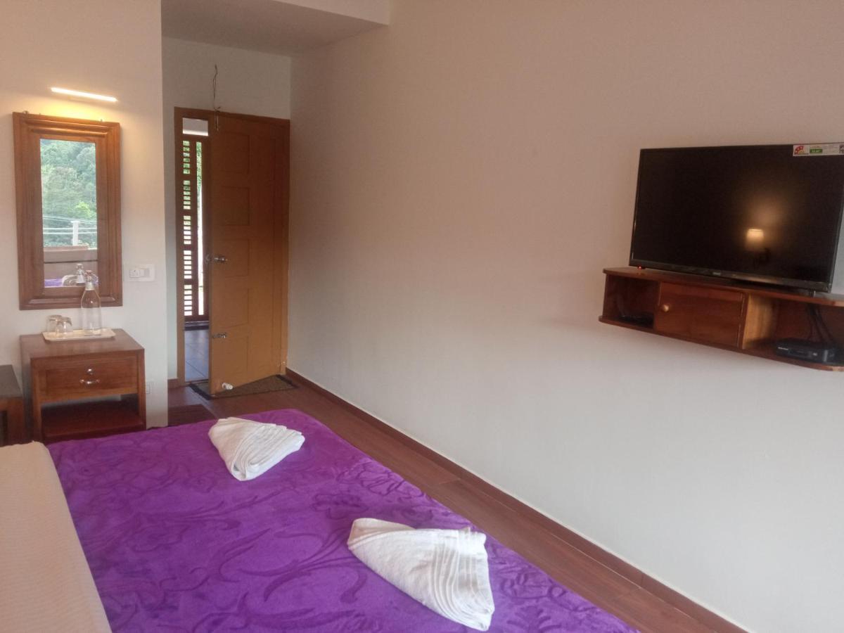 Creek Way Munnar Hotel Anachal Ngoại thất bức ảnh